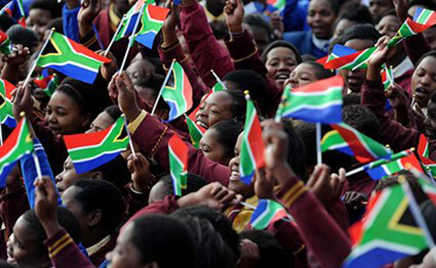 А также многих других стран. Южно-Африканская Республика (ЮАР). Африканский национальный конгресс ЮАР. ЮАР 1994. Нельсон Мандела с флагом ЮАР.
