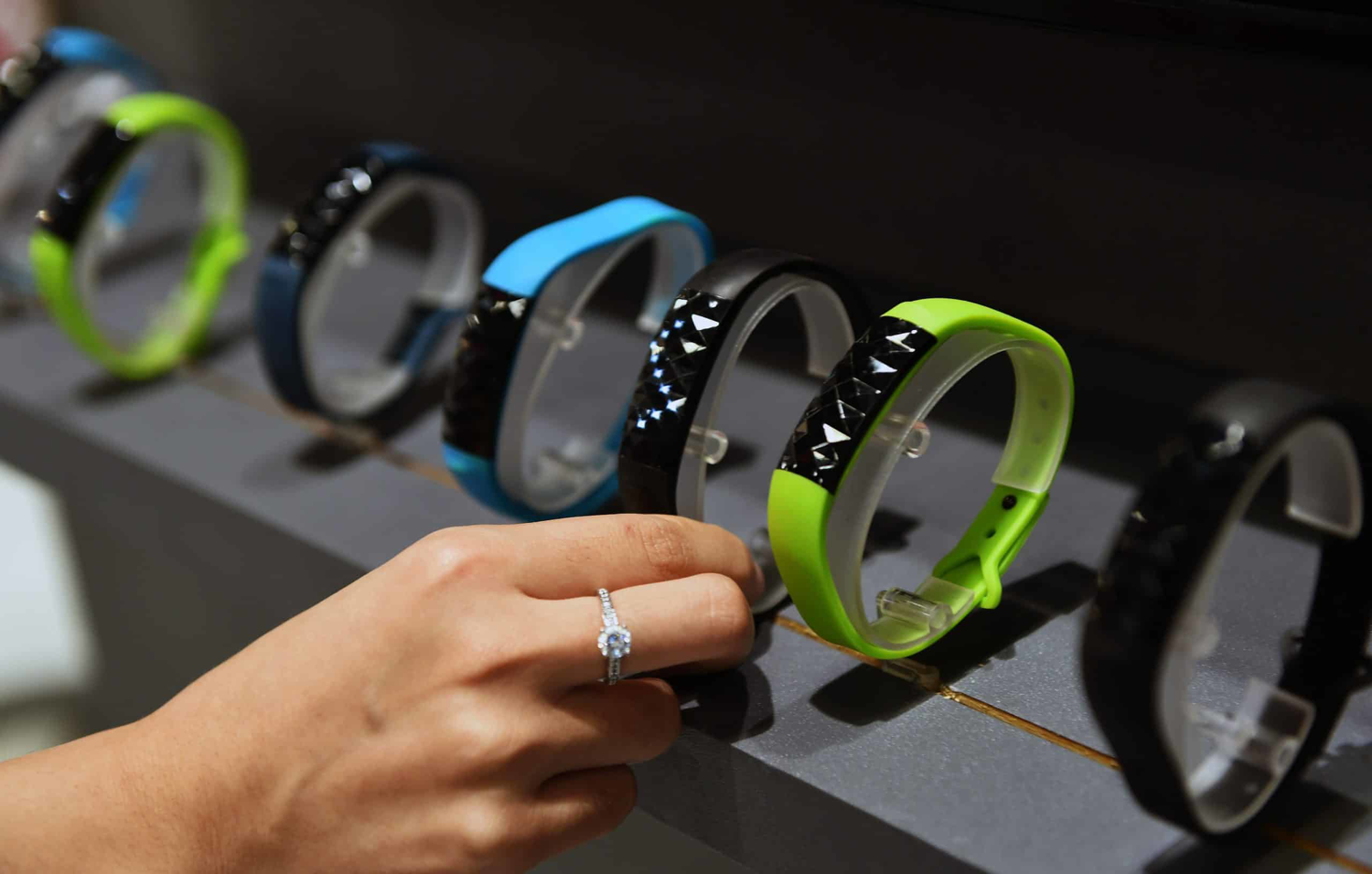 Smart Wearable device часы. Девайсы для спорта. Носимая электроника. Smart Wearable devices модель. Smart wearable device